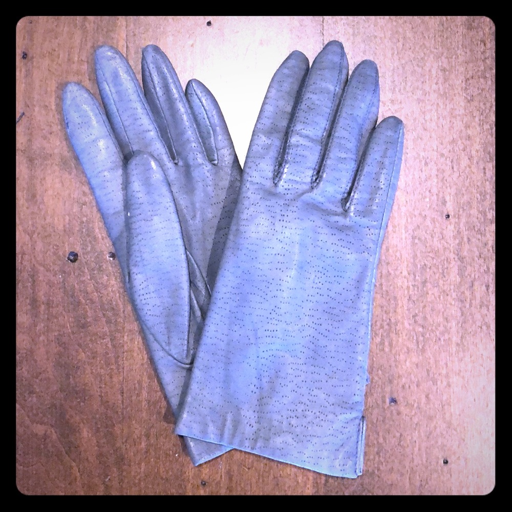 Women’s gloves